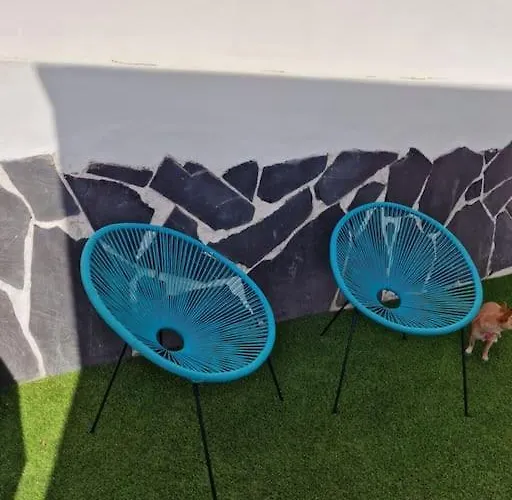 Nora Retreat Коральео