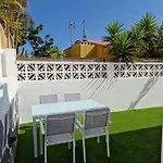 Nora Retreat Corralejo
