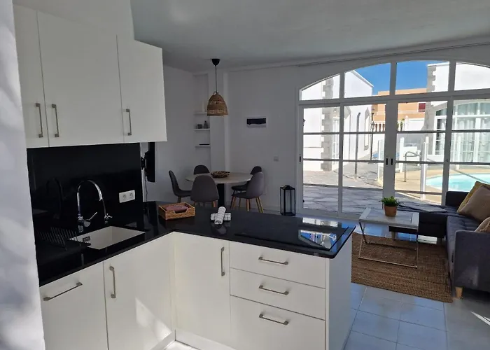 Villa Nora Retreat *